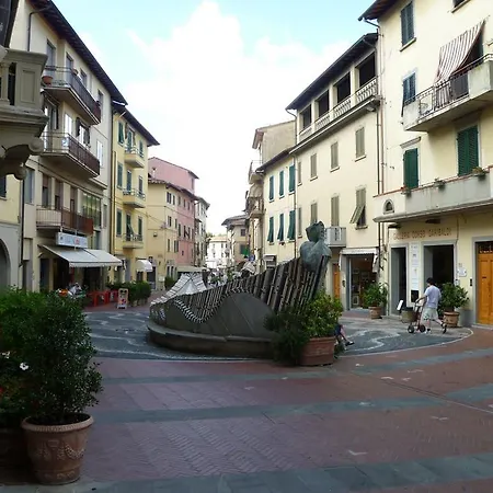 La Casa Di Zefiro Bed & Breakfast 2*